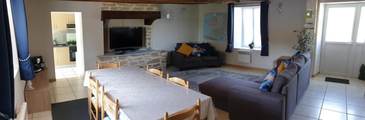 Charming Traditional 2-Bed Cottage Near Plemet Plémet Exterior foto